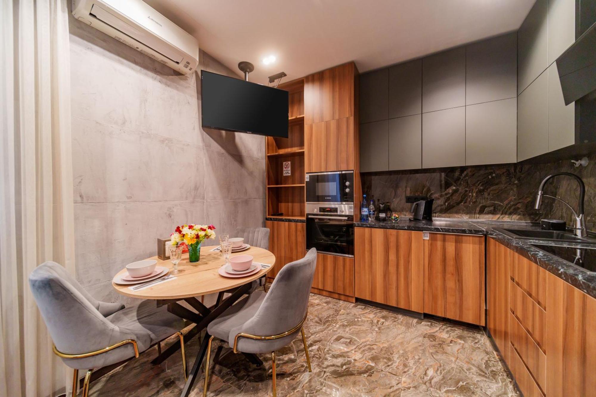 Arch Apart Hotel Erywań Zewnętrze zdjęcie